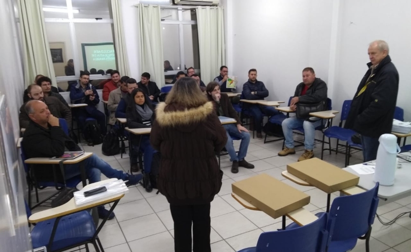 ESPECIALIZAÇÃO EM GEORREFERENCIAMENTO REALIZA AULA INAUGURAL